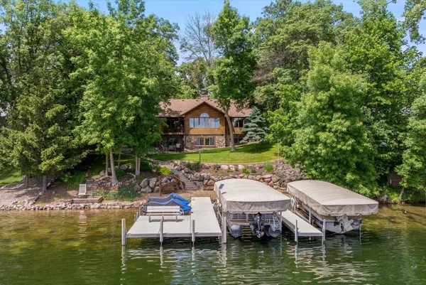 $1,895,000 | 35184 West Shore Drive, Crosslake, MN 56442