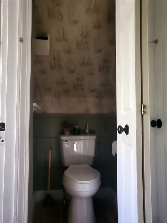 27 Frederick Street Warwick, RI 02888 - Photo 17 of 50