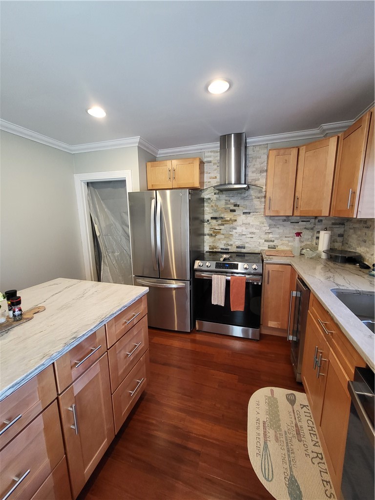 27 Frederick Street Warwick, RI 02888 - Photo 6 of 50