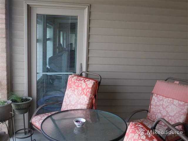 32176 North River Road, Unit 4 Harrison Township, MI 48045 - Photo 25 of 30 31148941-24.JPG
