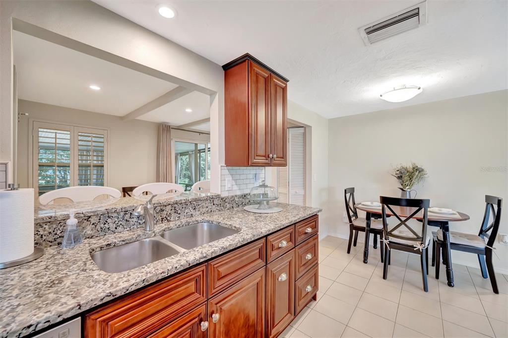4478 Coco Ridge Circle Sarasota, FL 34233 - Photo 23 of 85 Gallery Image 23
