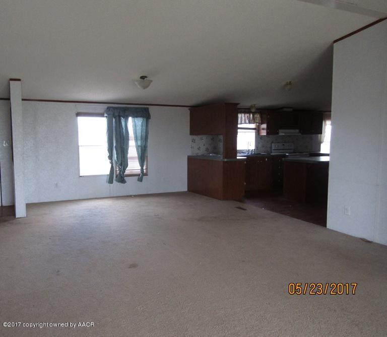 16901 Robin Road Canyon, TX 79015 - Photo 2 of 10 Living Room