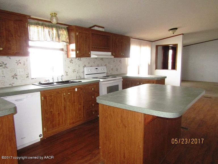 16901 Robin Road Canyon, TX 79015 - Photo 4 of 10 Kitchen