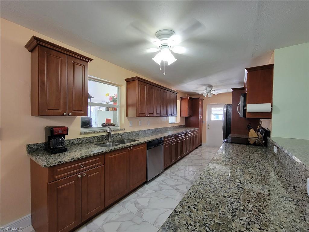 18659 Sarasota Road Fort Myers, FL 33967 - Photo 2 of 17 Gallery Image 2