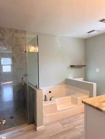 $2,195 | 9 Foxtrail Court, Simpsonville, SC 29680