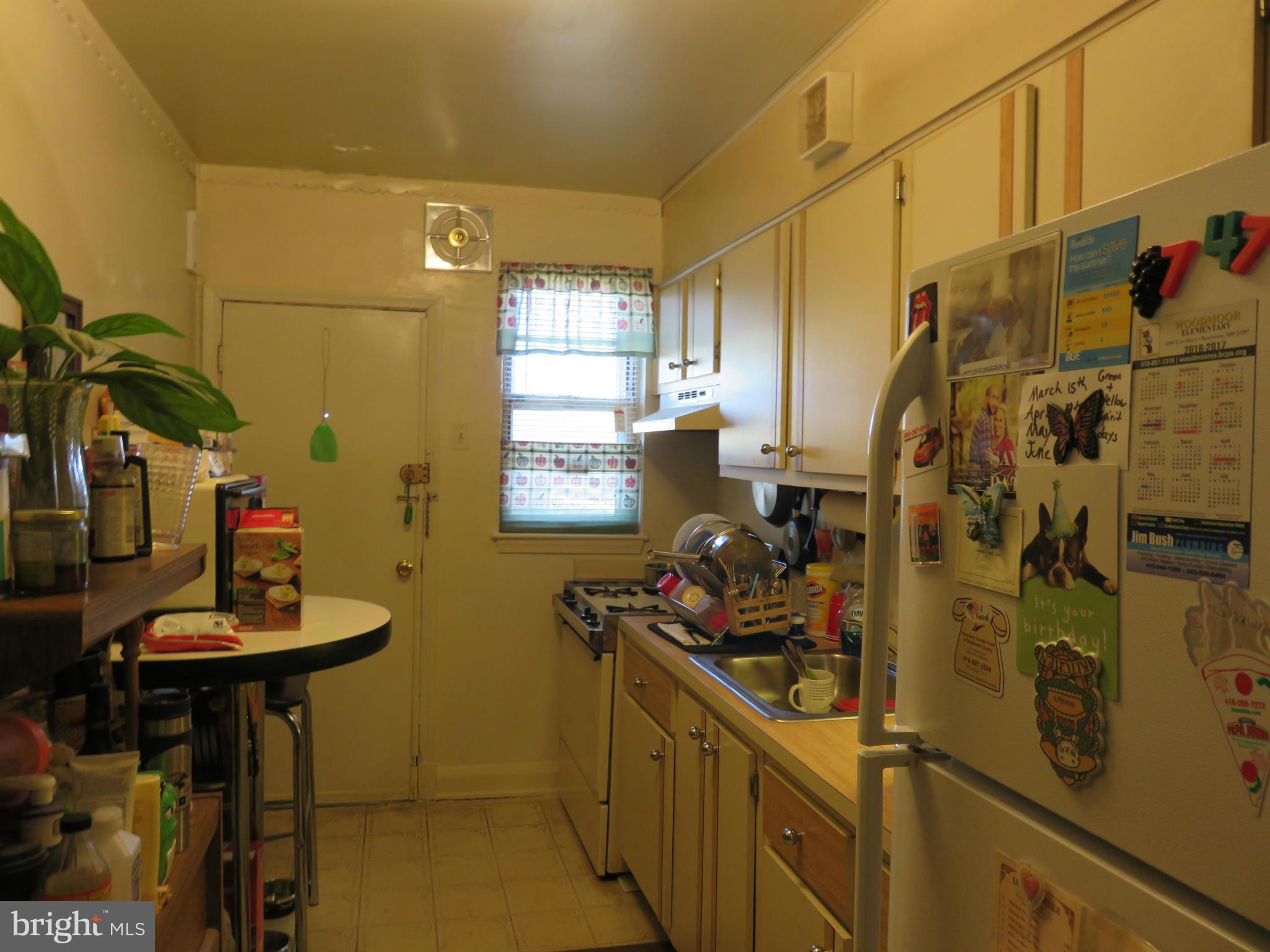 4118 Fallstaff Road Baltimore, MD 21215 - Photo 5 of 12 Kitchen