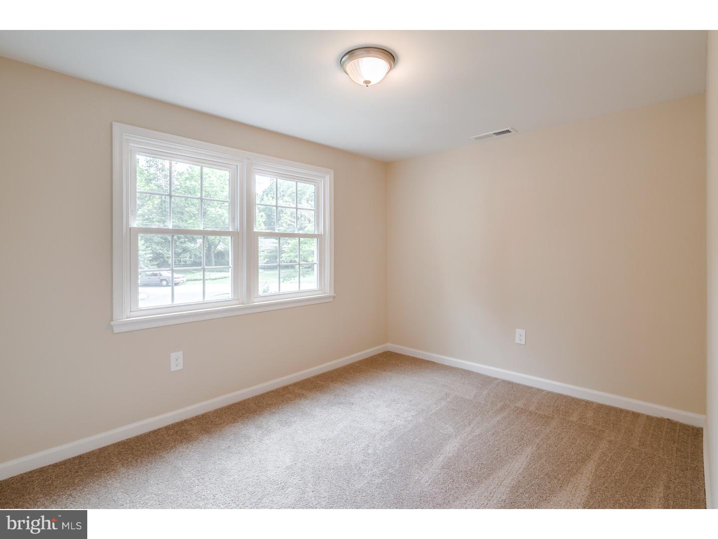 4561 East Yates Road Bensalem, PA 19020 - Photo 14 of 24 Gallery Image 14