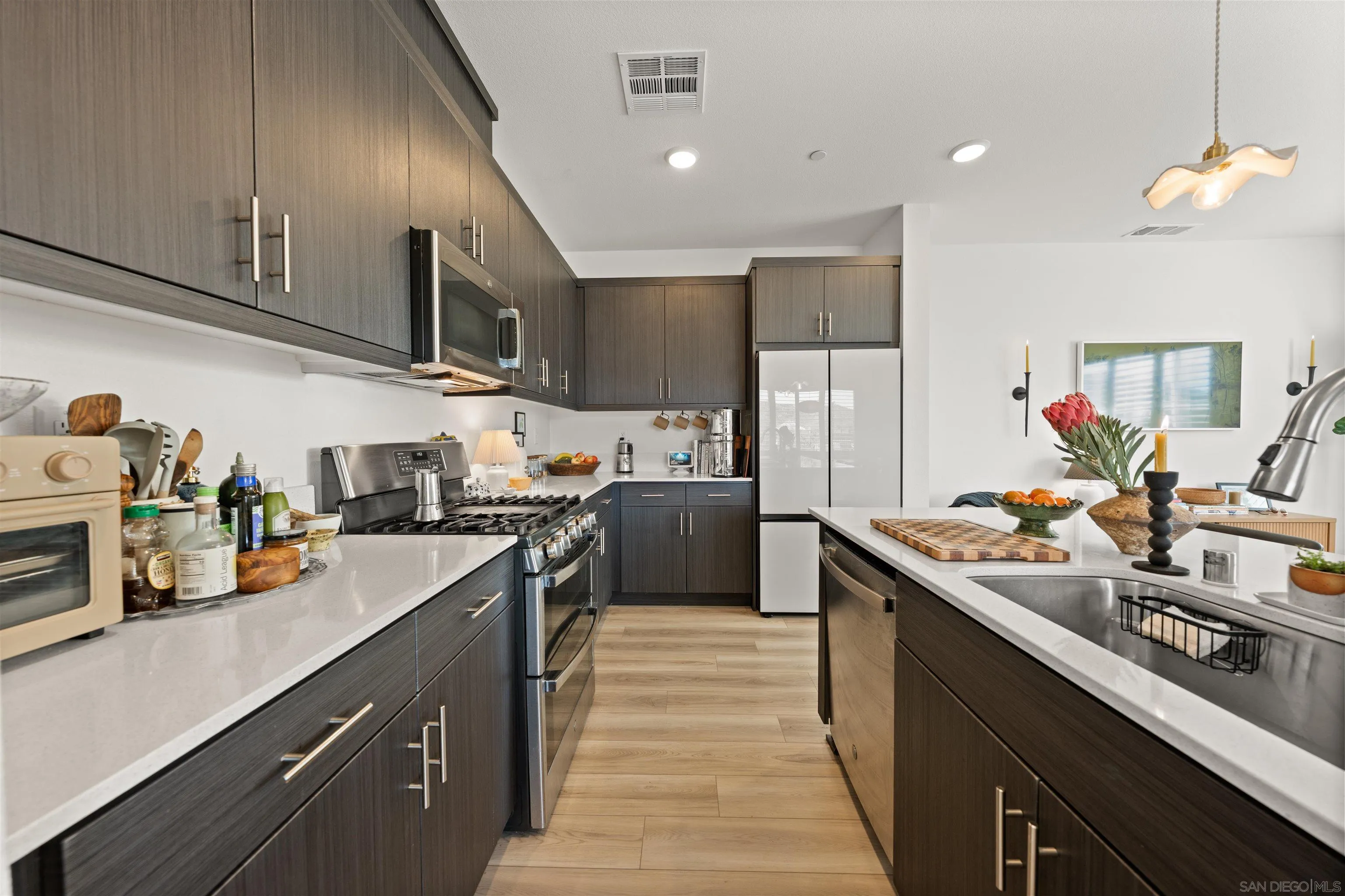 303 Citrine Trail Fallbrook, CA 92028 - Photo 13 of 47