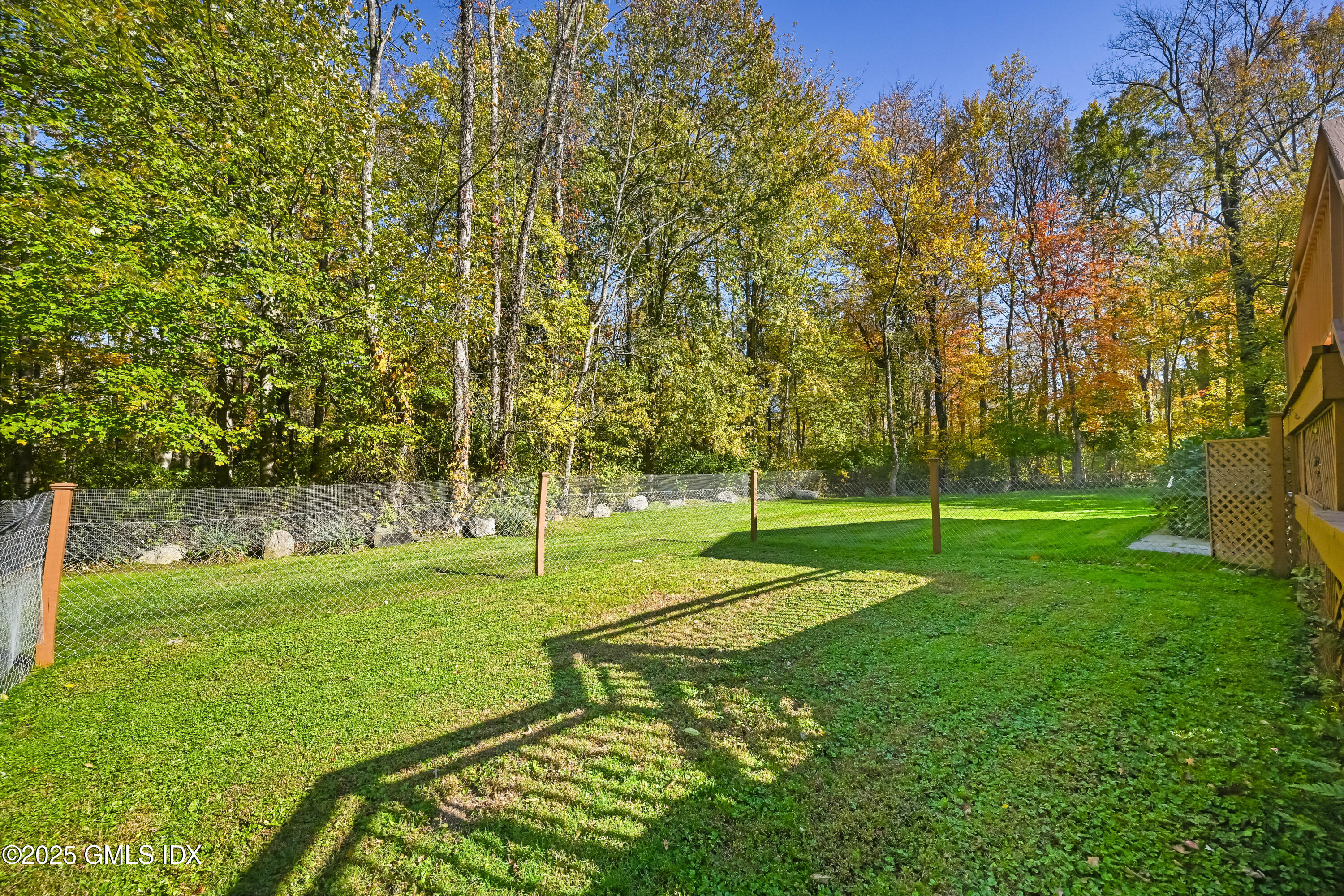 38 Bedford Road Greenwich, CT 06831 - Photo 32 of 59 Fenced dog run