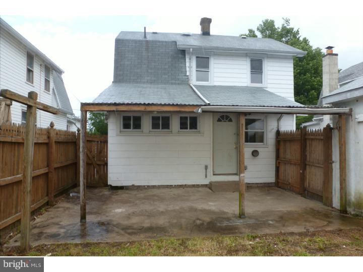 22 West Chelton Road Brookhaven, PA 19015 - Photo 13 of 15 Exterior Back