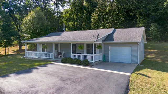 $260,000 | 1351 Copperhead Valley Road, Orleans, IN 47452