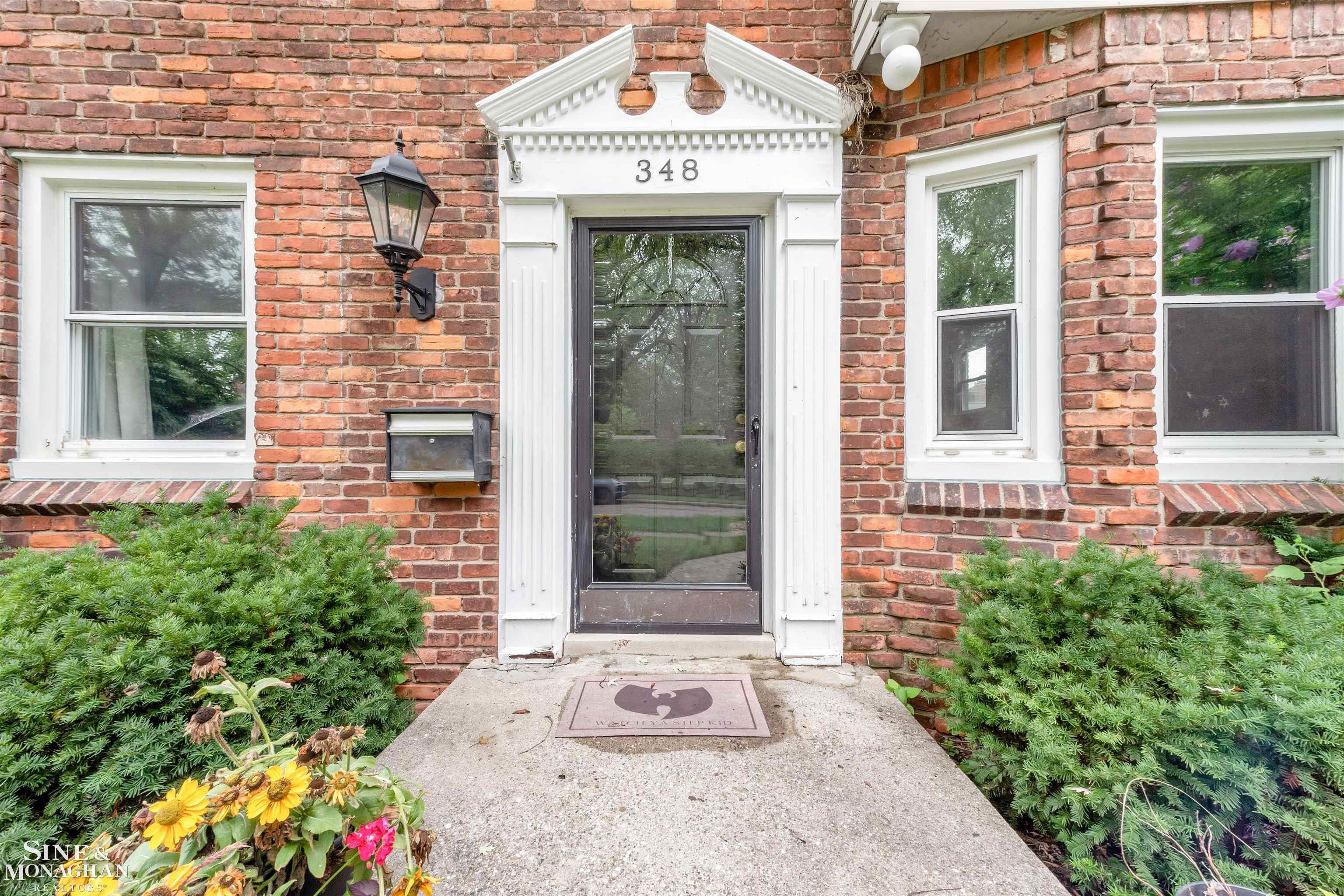 348 Moran Road Grosse Pointe Farms, MI 48236 - Photo 2 of 35