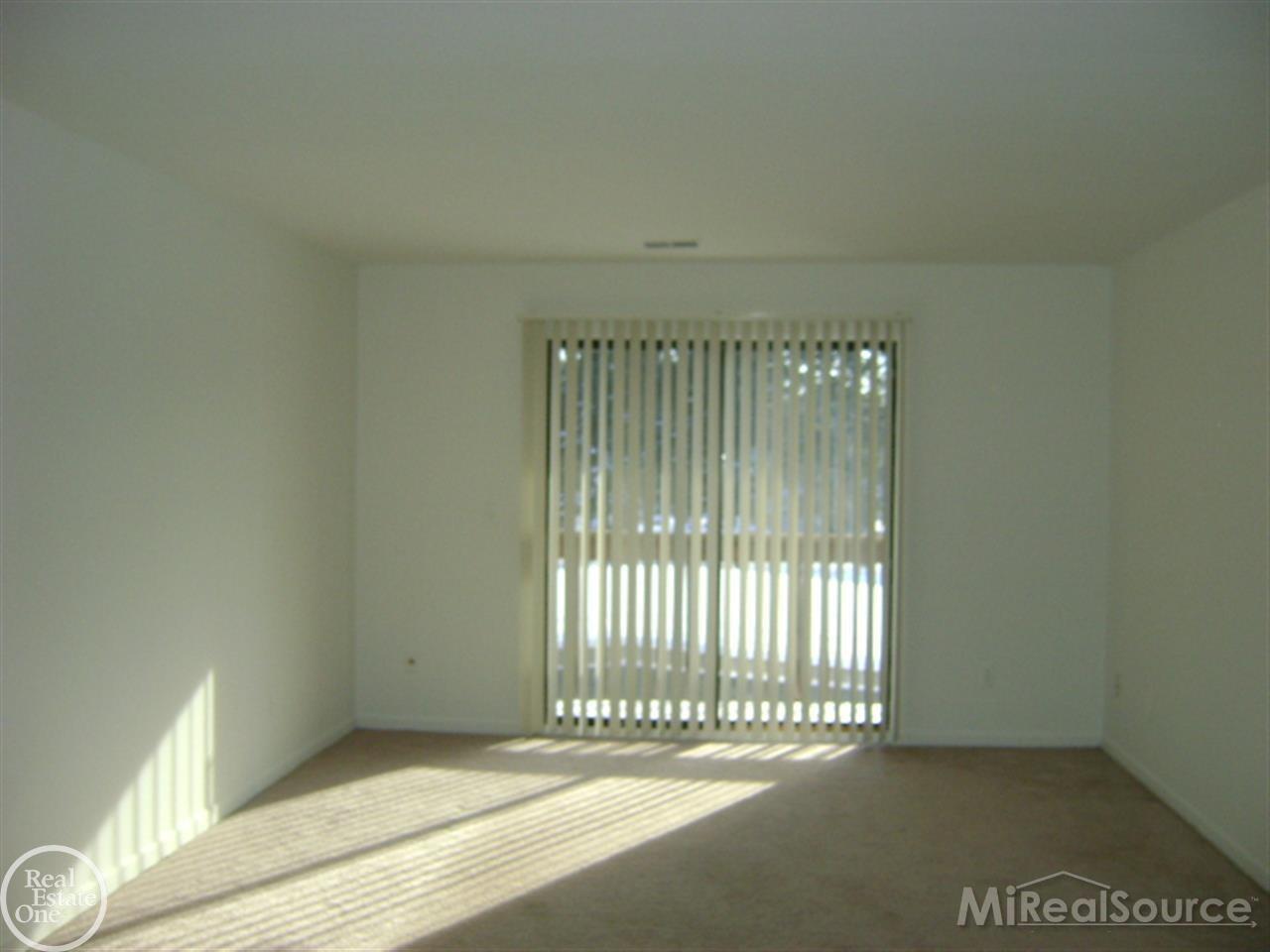 18680 East 14 Mile Road, Unit E8 Fraser, MI 48026 - Photo 4 of 11