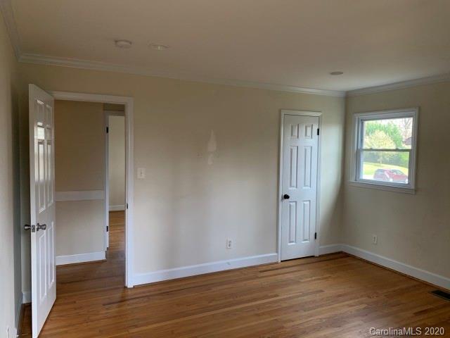 7308 Idlewild Road Charlotte, NC 28212 - Photo 6 of 13 Gallery Image 6