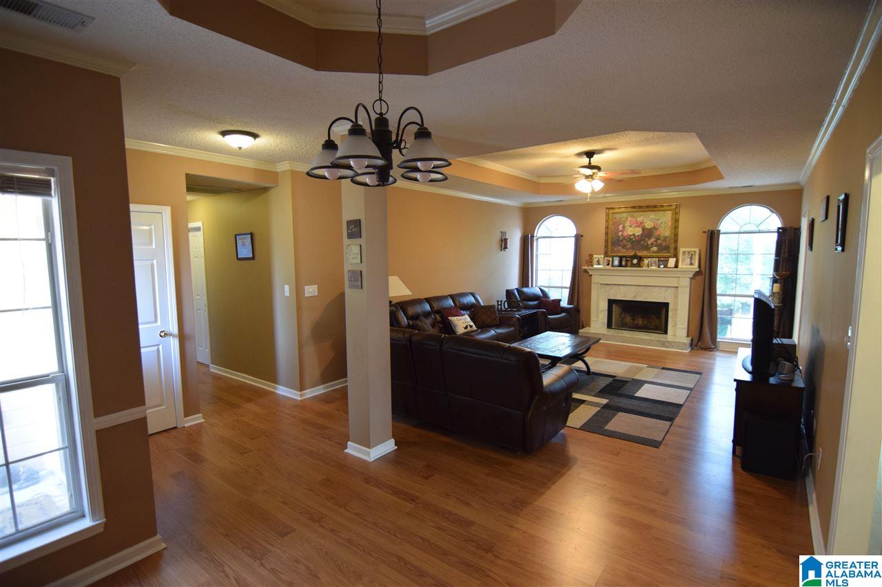 208 Greenfield Lane Alabaster, AL 35007 - Photo 6 of 41