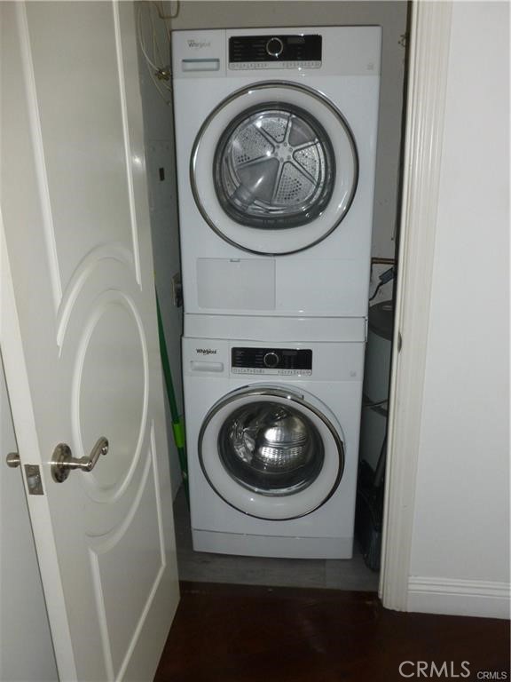 700 East Ocean Boulevard, Unit 1104 Long Beach, CA 90802 - Photo 32 of 47 a close up view of washer and dryer