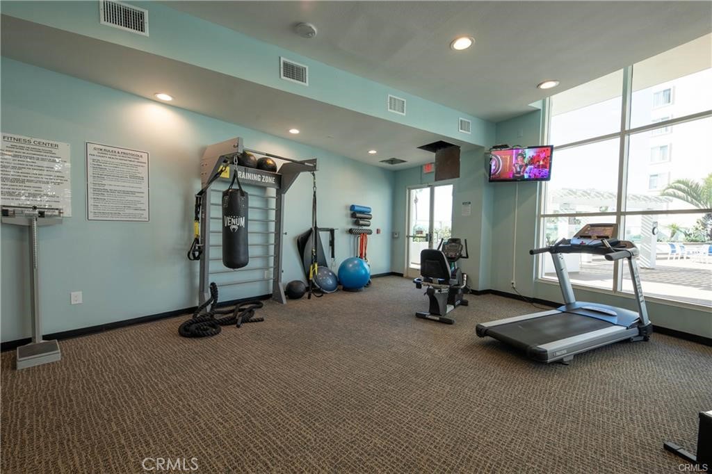 700 East Ocean Boulevard, Unit 1104 Long Beach, CA 90802 - Photo 38 of 47 a view of a room with gym equipment