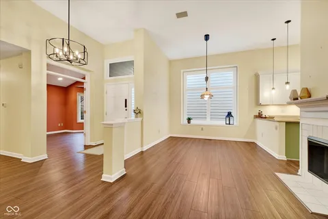 $435,000 | 12055 Waterford Lane, Carmel, IN 46033