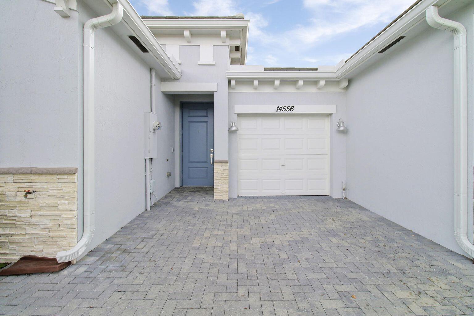 14556 Wiley Range Road Delray Beach, FL 33446 - Photo 3 of 29 20240605211910112297000000-o