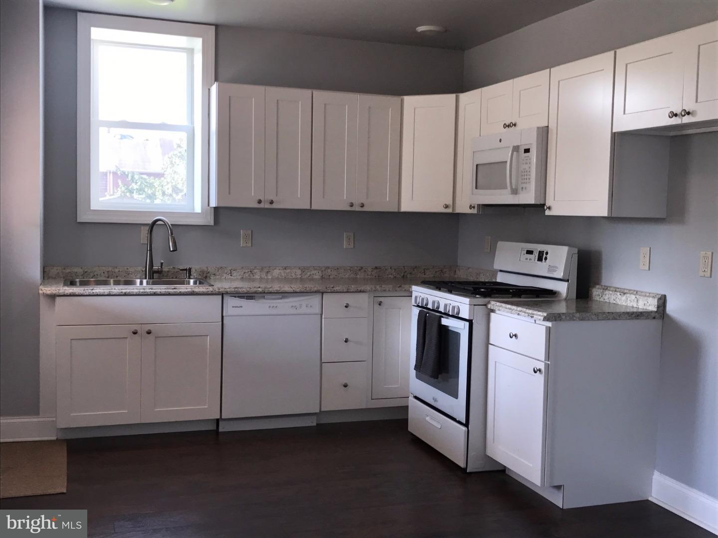 898 Queen Street Pottstown, PA 19464 - Photo 11 of 25