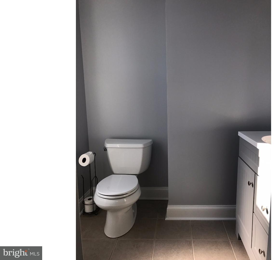 898 Queen Street Pottstown, PA 19464 - Photo 10 of 25