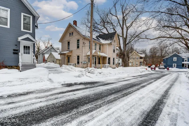 $158,500 | 67 West 8th Avenue, Gloversville, NY 12078