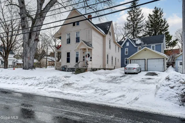 $158,500 | 67 West 8th Avenue, Gloversville, NY 12078