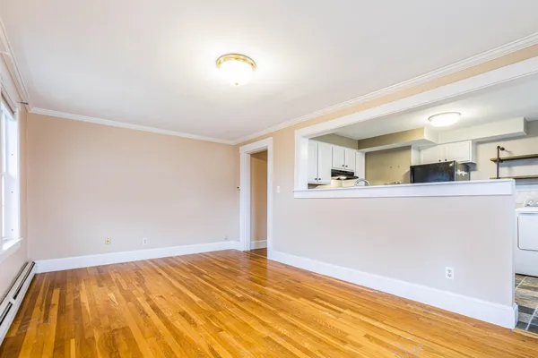 $2,200 | 709 Central Avenue, Unit 4, Dover, NH 03820