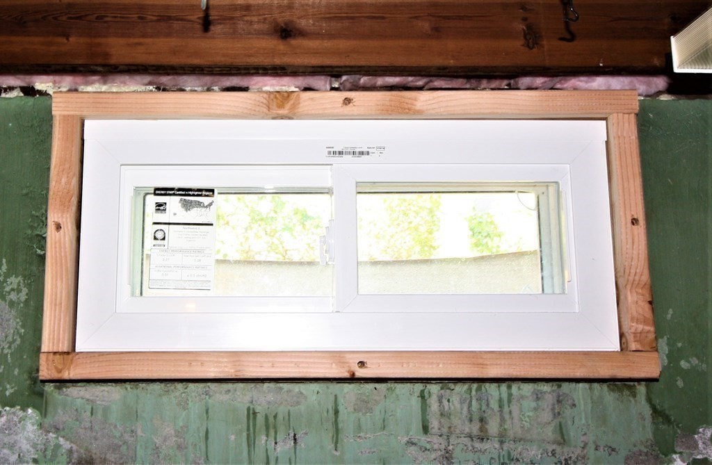 116 Donbray Road Springfield, MA 01119 - Photo 35 of 42 a view of a window