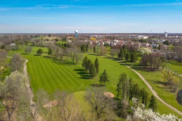 $390,000 | 1926 Golfview Drive, Bartlett, IL 60103
