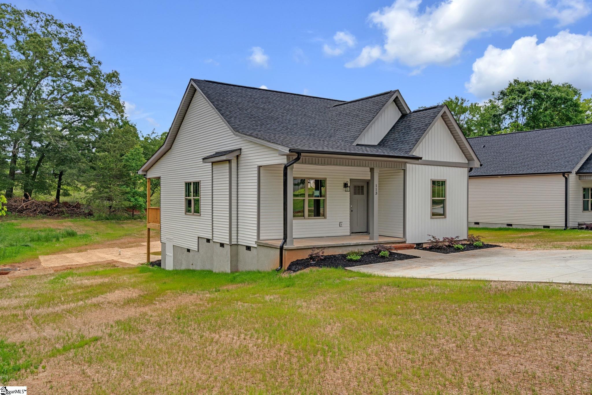 113 North Spencer Street Duncan, SC 29334 - Photo 2 of 27