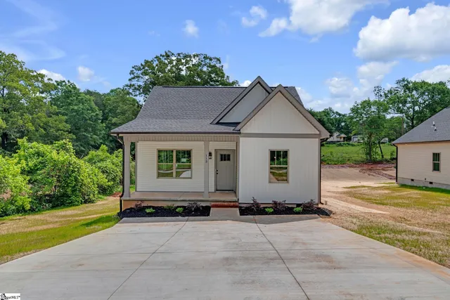 $259,900 | 113 North Spencer Street, Duncan, SC 29334