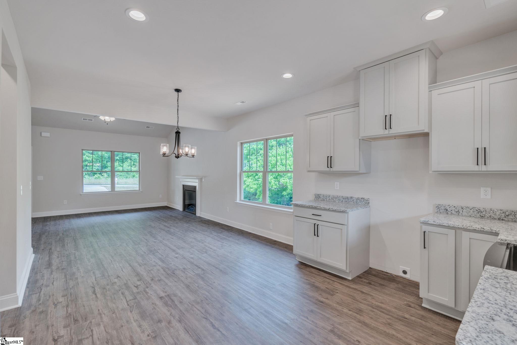 113 North Spencer Street Duncan, SC 29334 - Photo 10 of 27