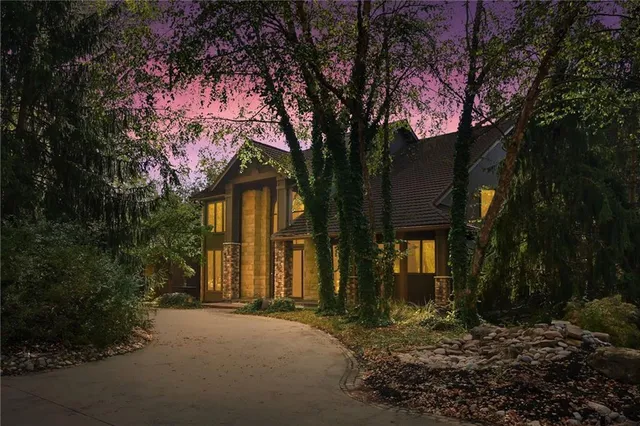 $2,650,000 | 25911 East 99th Street, Lee's Summit, MO 64086