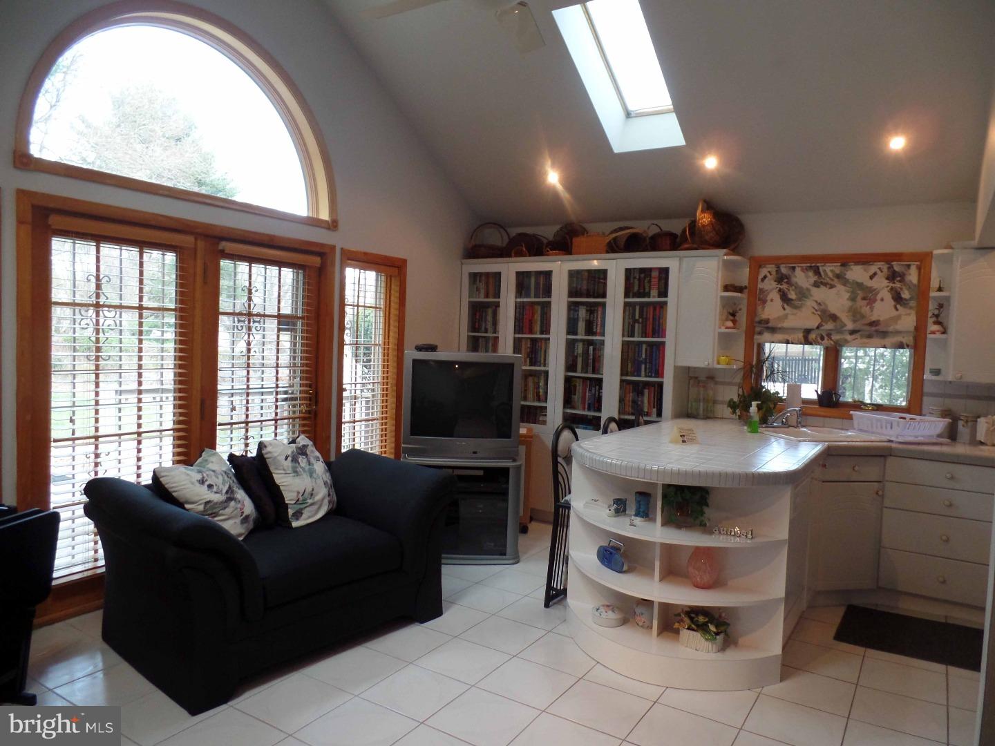 55 Boncouer Road Cheltenham, PA 19012 - Photo 13 of 25 Gallery Image 13