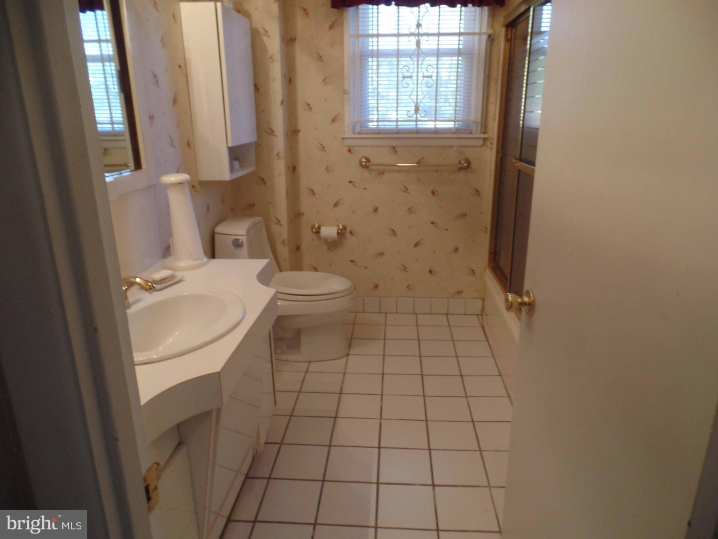 55 Boncouer Road Cheltenham, PA 19012 - Photo 22 of 25 Gallery Image 22