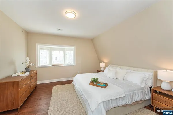 $769,000 | 21 Riverbend Court, New Providence, NJ 07974