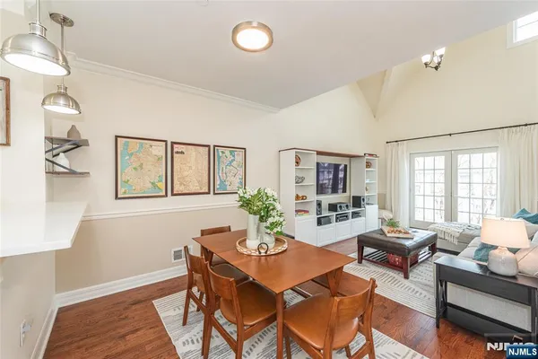 $769,000 | 21 Riverbend Court, New Providence, NJ 07974