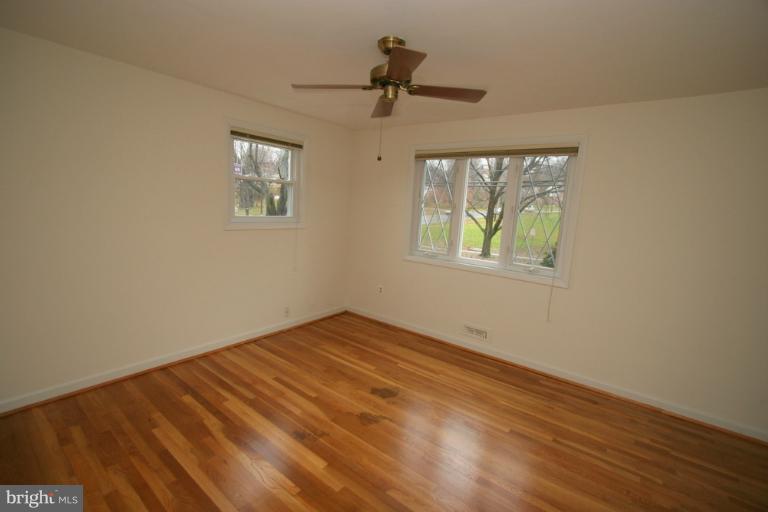12810 Goodhill Road Silver Spring, MD 20906 - Photo 3 of 29 Interior (General)