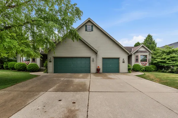 $695,000 | 2091-2093 Cherokee Street, Grafton, WI 53024
