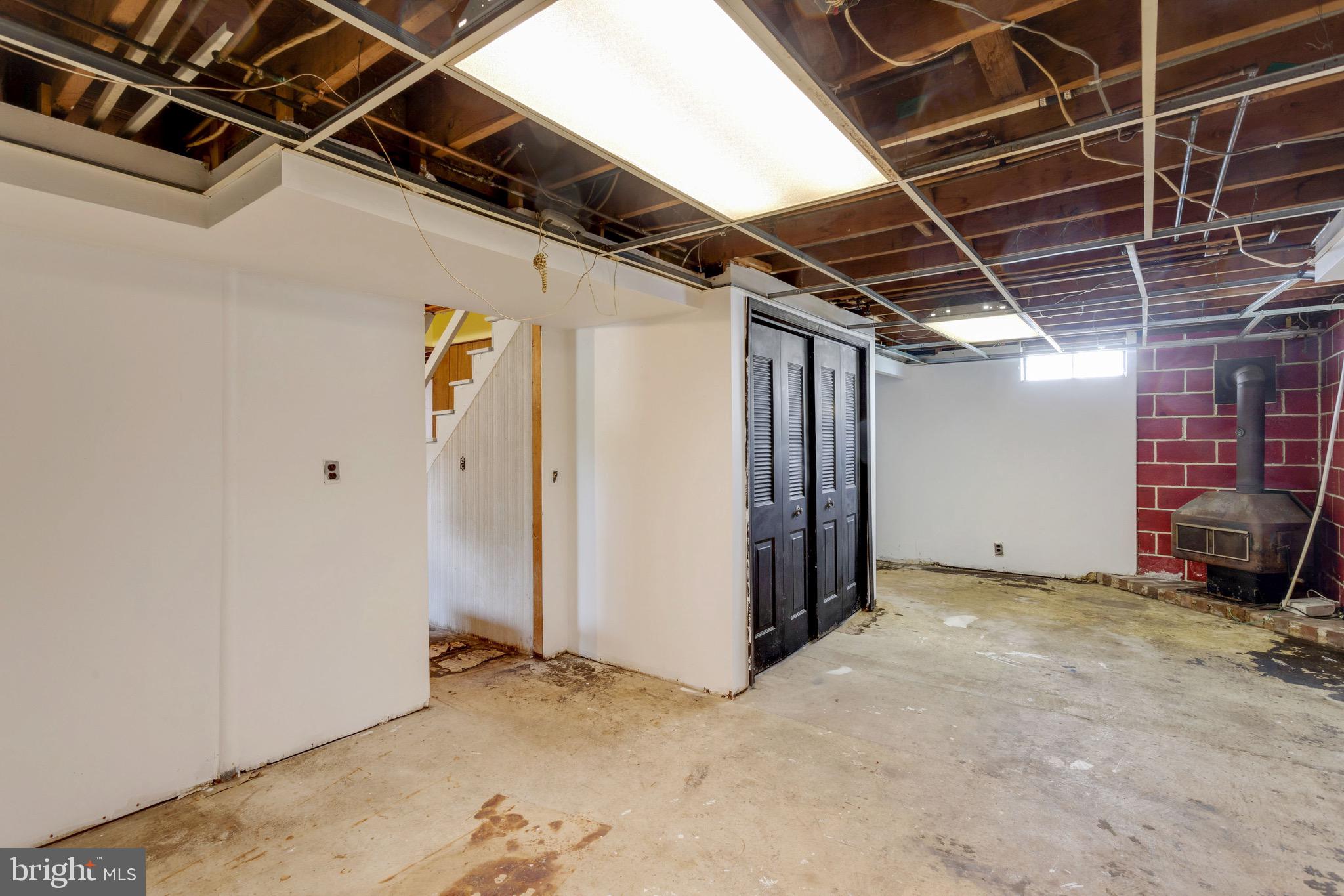 135 Cedar Hill Road Baltimore, MD 21225 - Photo 42 of 48 Lower Level