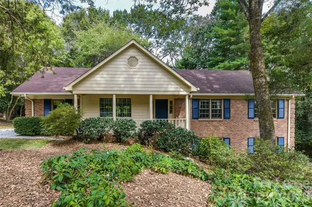 $3,250 | 2630 Fernbank Drive, Charlotte, NC 28226