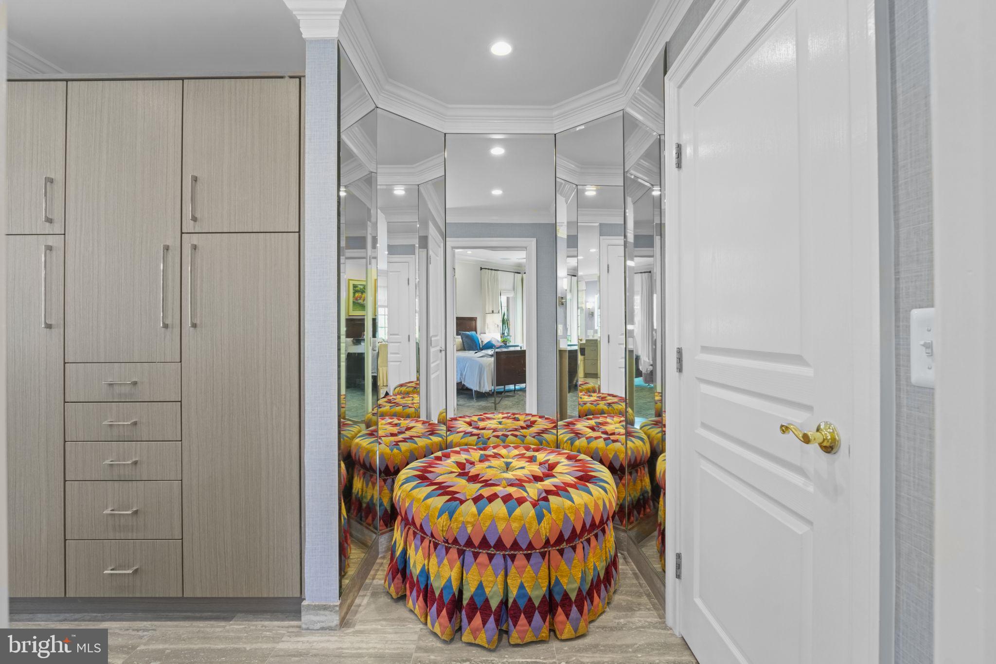 11431 Woolington Road Great Falls, VA 22066 - Photo 24 of 49 Dressing room