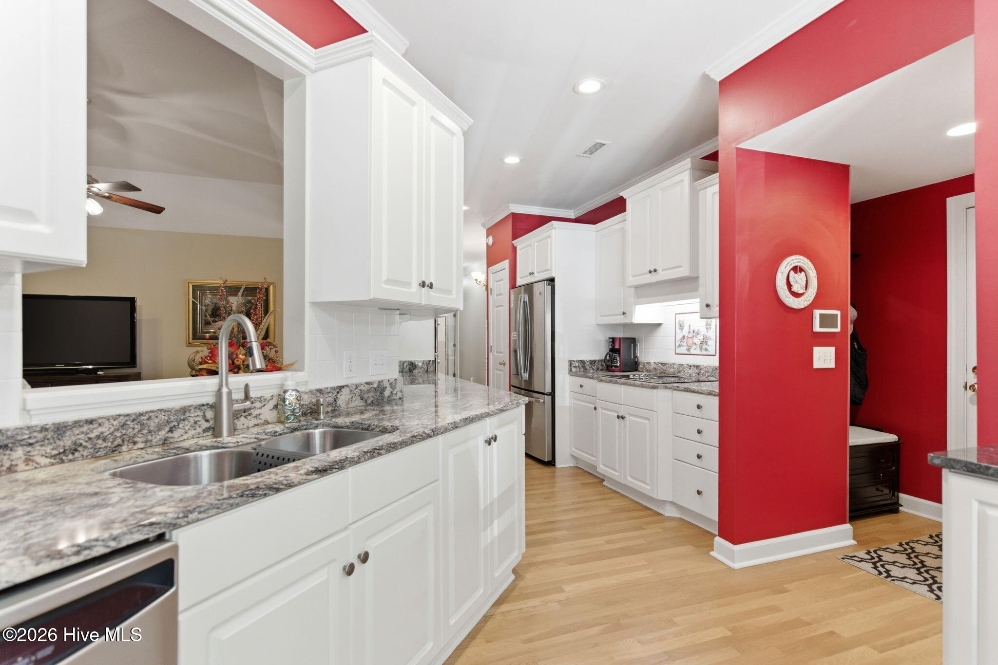 410 Whitebridge Road Hampstead, NC 28443 - Photo 15 of 94 57-web-or-mls-dsc08847
