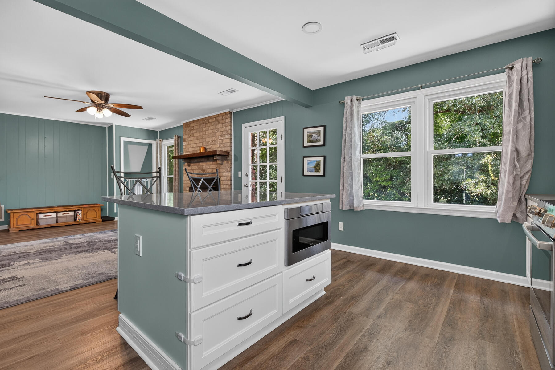 1736 Sulgrave Road Charleston, SC 29414 - Photo 6 of 38 Great Island for Entertaining