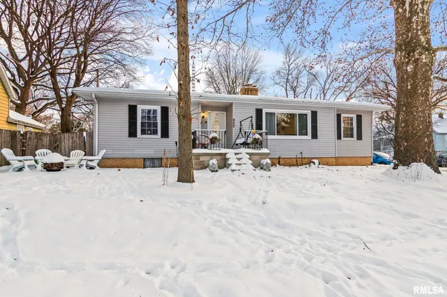 $129,900 | 900 East Griffiths Avenue, Springfield, IL 62702