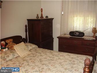 3542 Kyle Road Philadelphia, PA 19154 - Photo 5 of 12 Bedroom - Main
