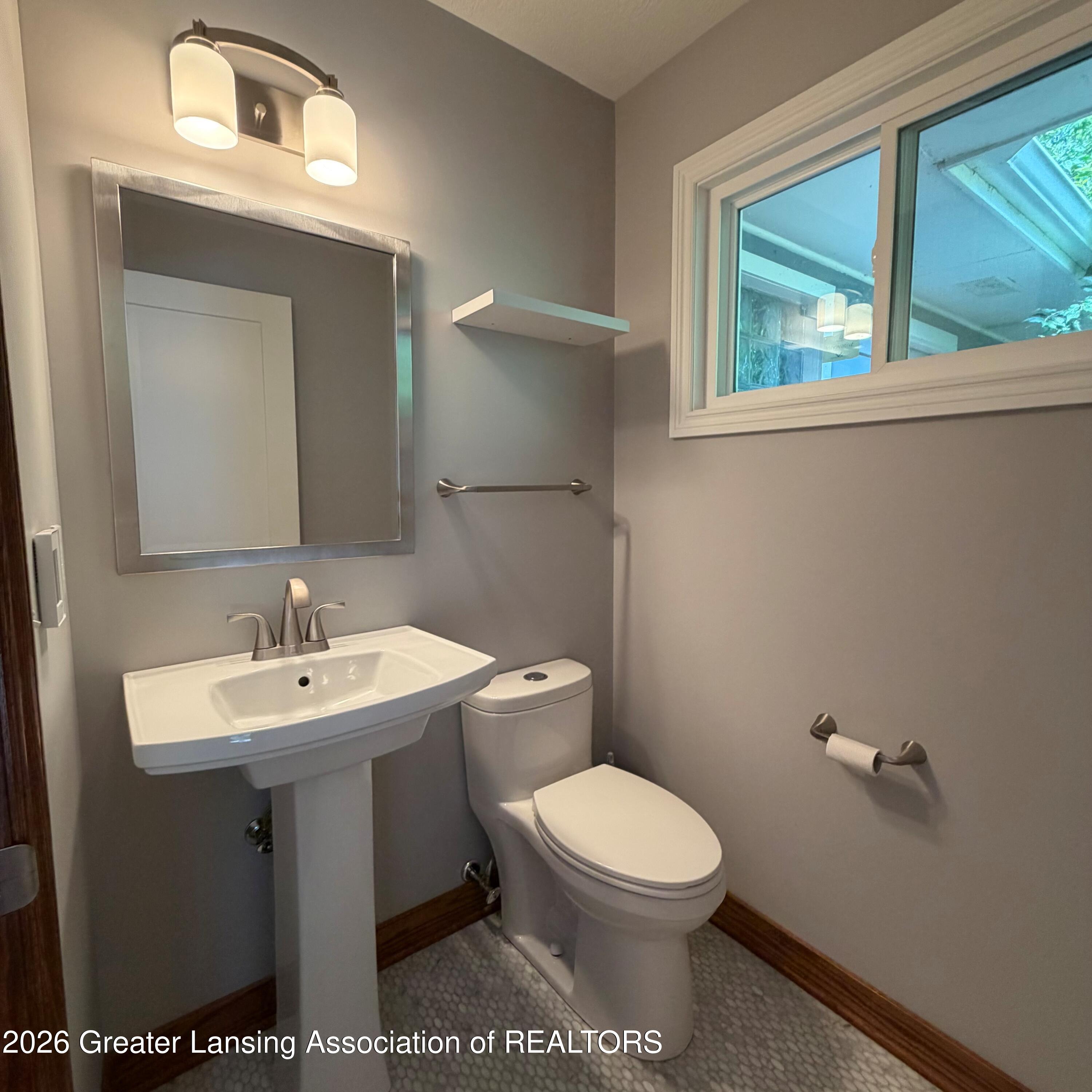 1350 Marble Road East Lansing, MI 48823 - Photo 6 of 7 Marble half bath