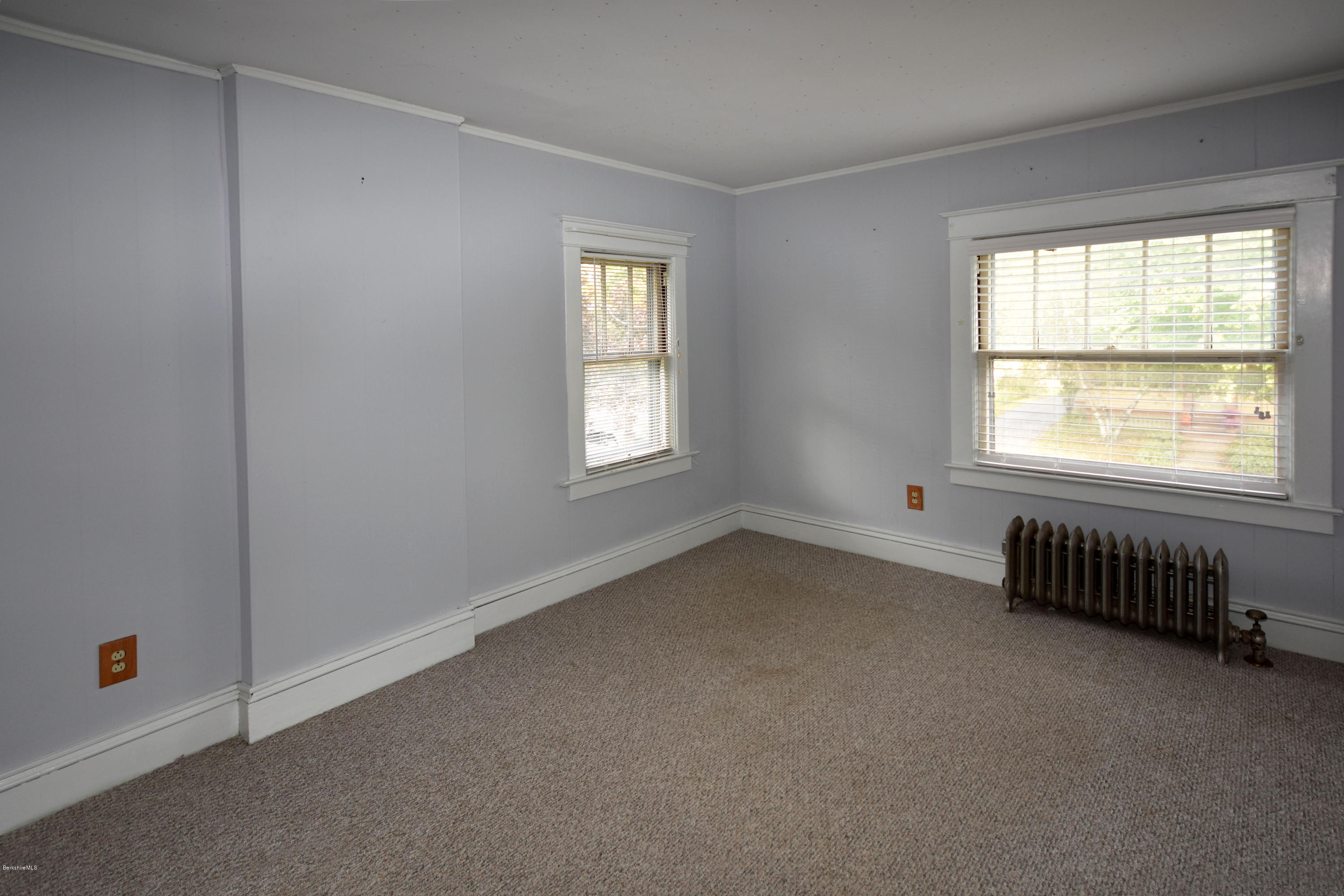 33 Harding Street Pittsfield, MA 01201 - Photo 22 of 31 Bedroom #2