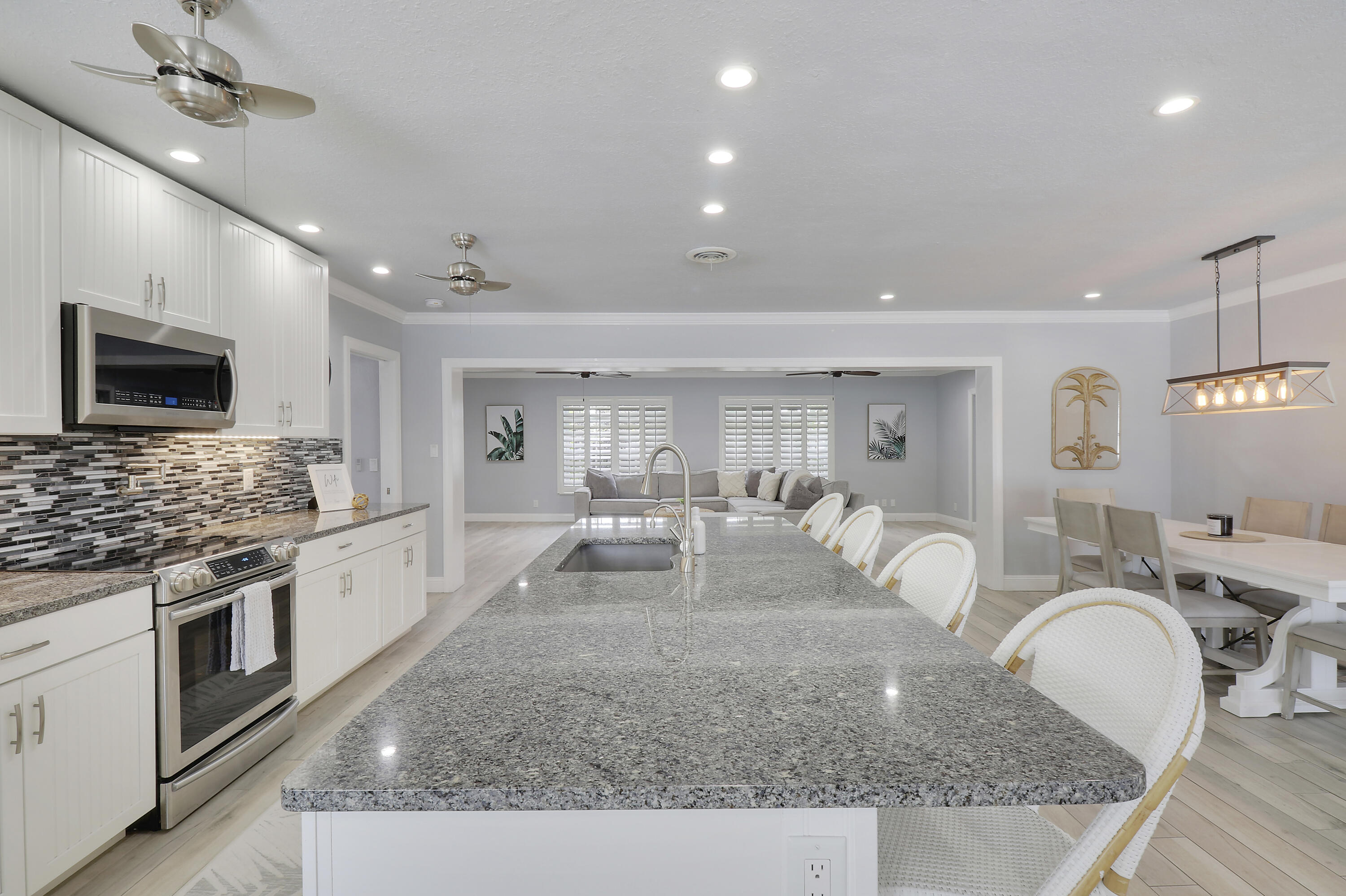 425 Marlin Road North Palm Beach, FL 33408 - Photo 12 of 60 Kitchen